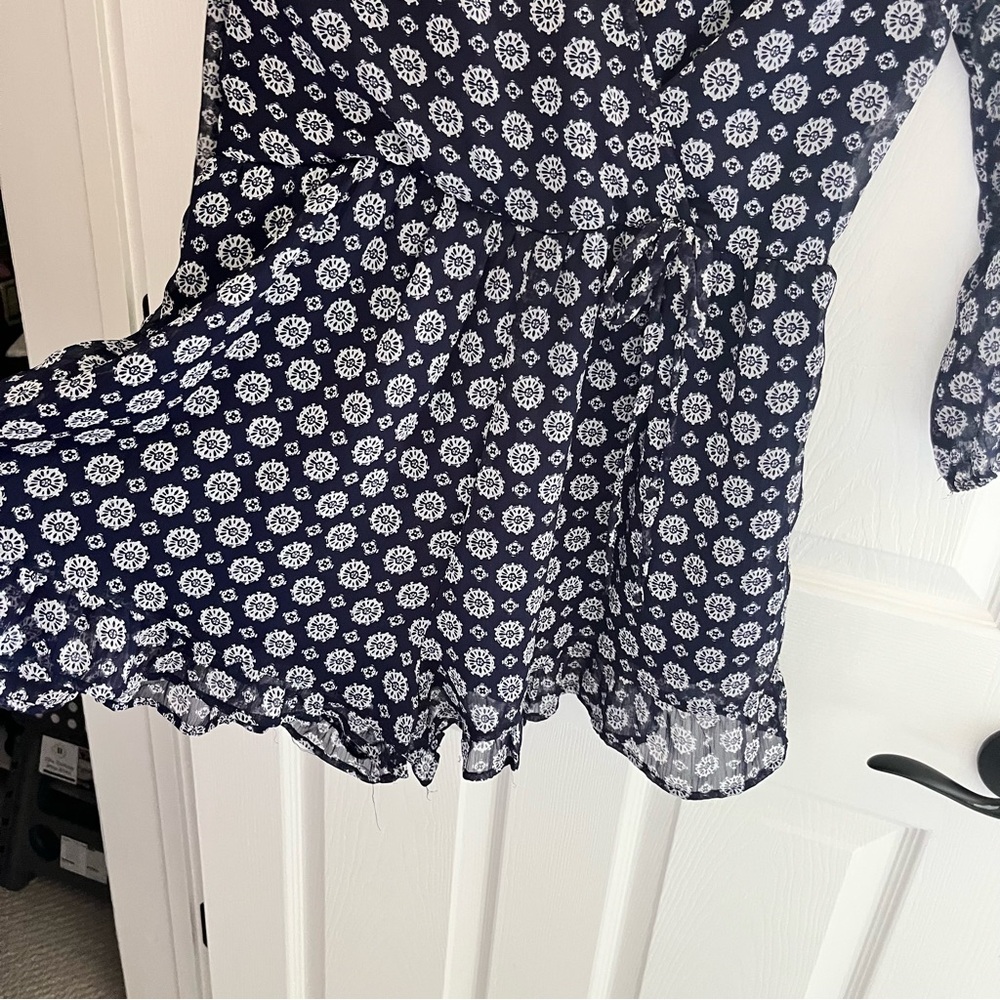 Romper - Picture 3 of 4